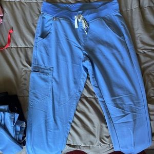 Figs jogger scrub bottom